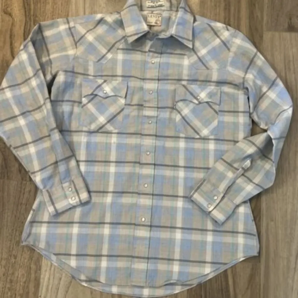 Vintage Levis Men Western Tan Blue Plaid Long Sleeve Pearl Snap Large Has Stain - Picture 1 of 6